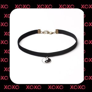 Peace sign choker